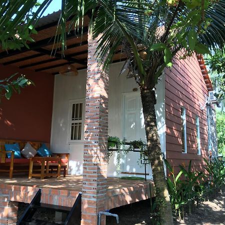 Orchard Fruit Farm Bungalow 두옹 동 외부 사진